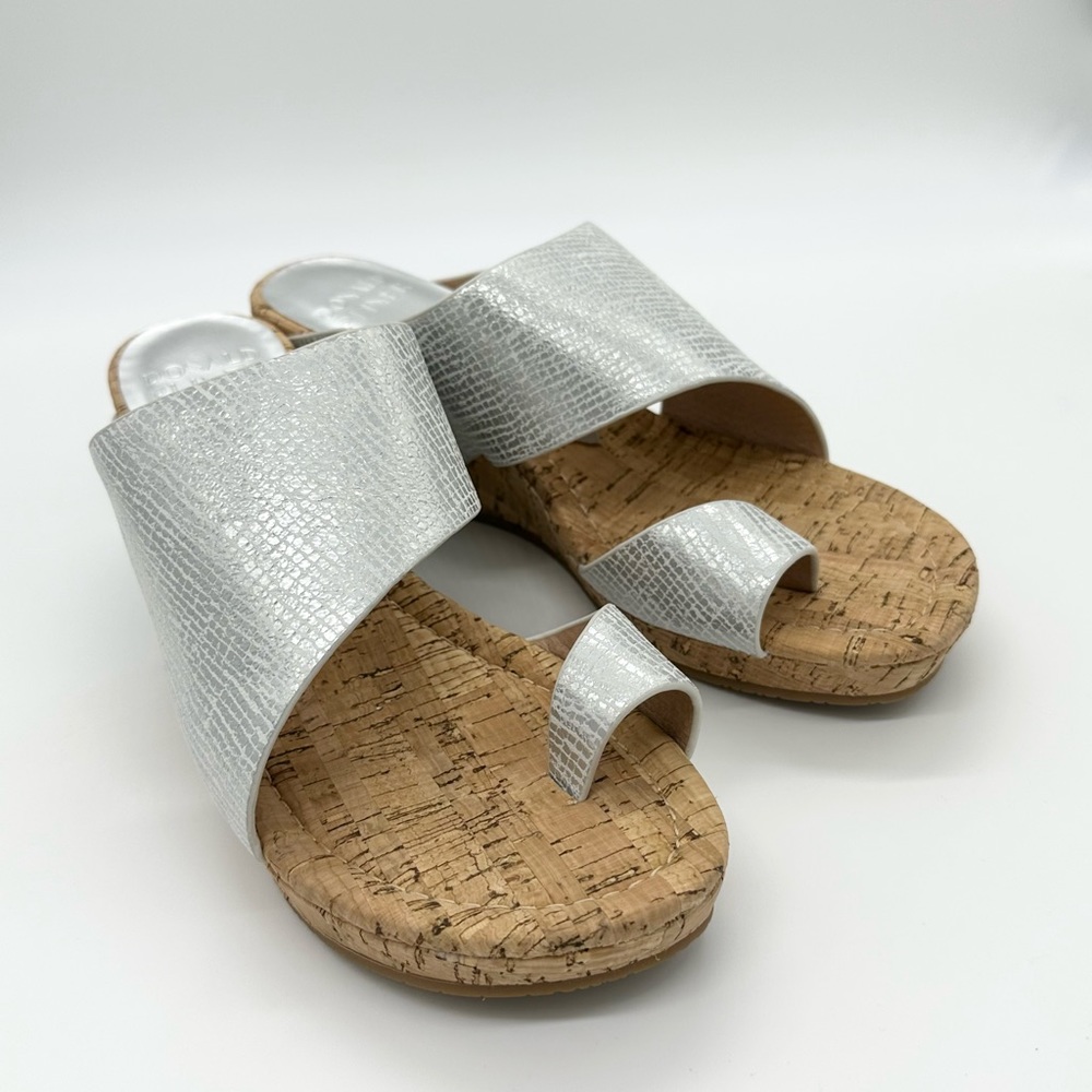 Donald J. Pilner Silver Metallic Leather and Cork Wedge Sandals Sz 10